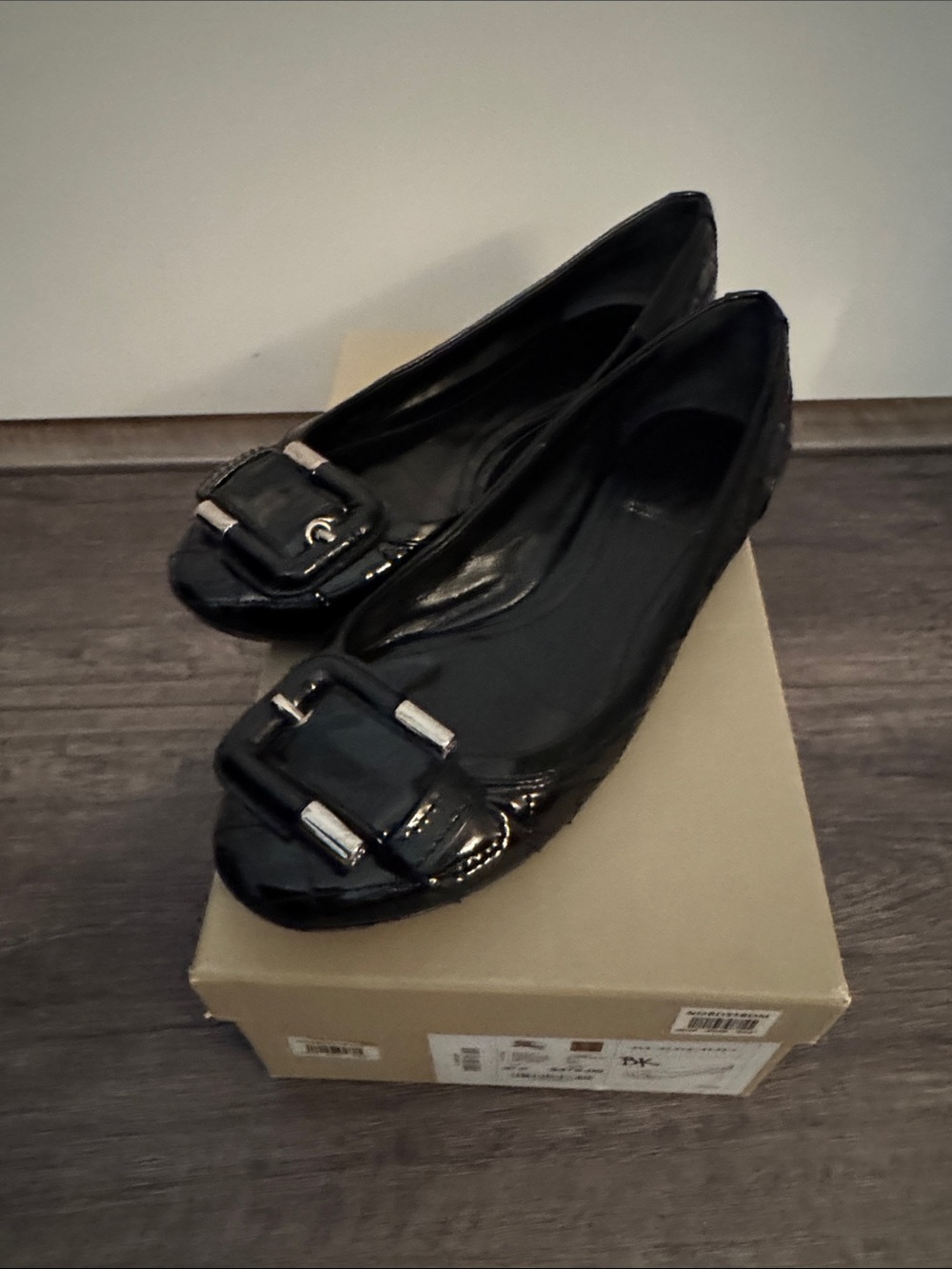 Burberry Black Patent Leather Ballet Flats with Buckle Detail